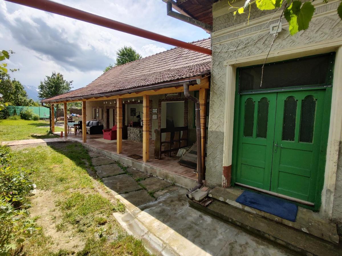 La Tataia Zahei Hotel Dragus Bagian luar foto
