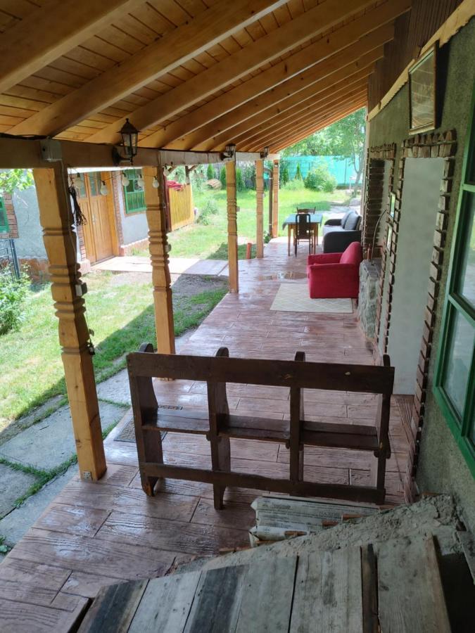 La Tataia Zahei Hotel Dragus Bagian luar foto